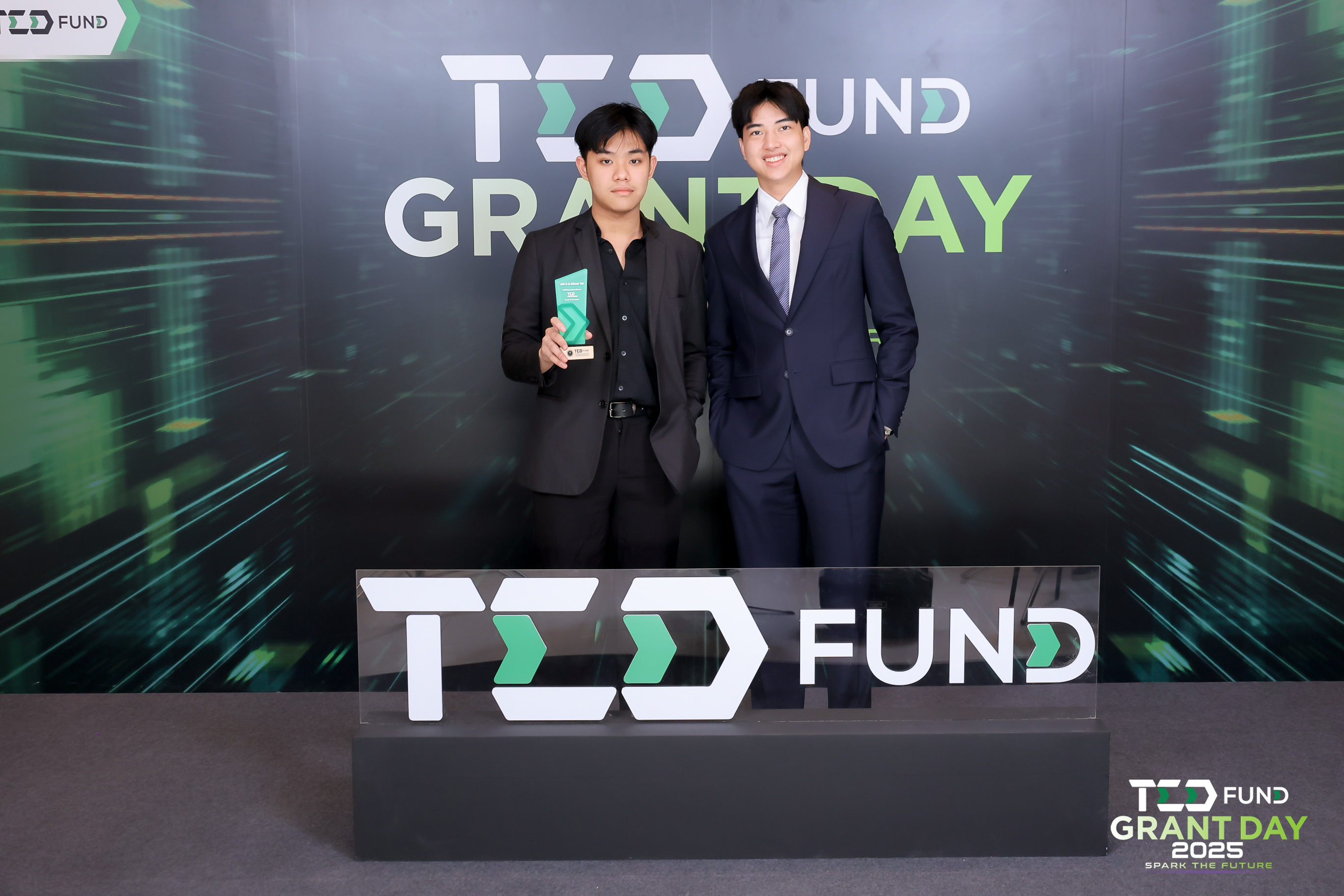 ทีมงาน iReadCustomer และพื้นที่ทำงานเทคโนโลยี AI